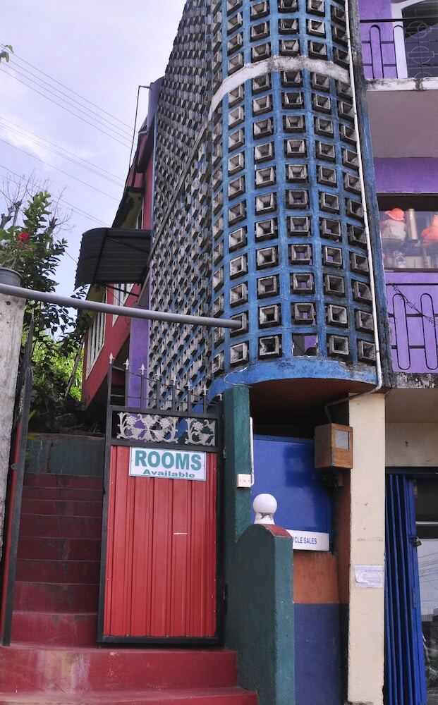 Hotel Lakshan View Resort