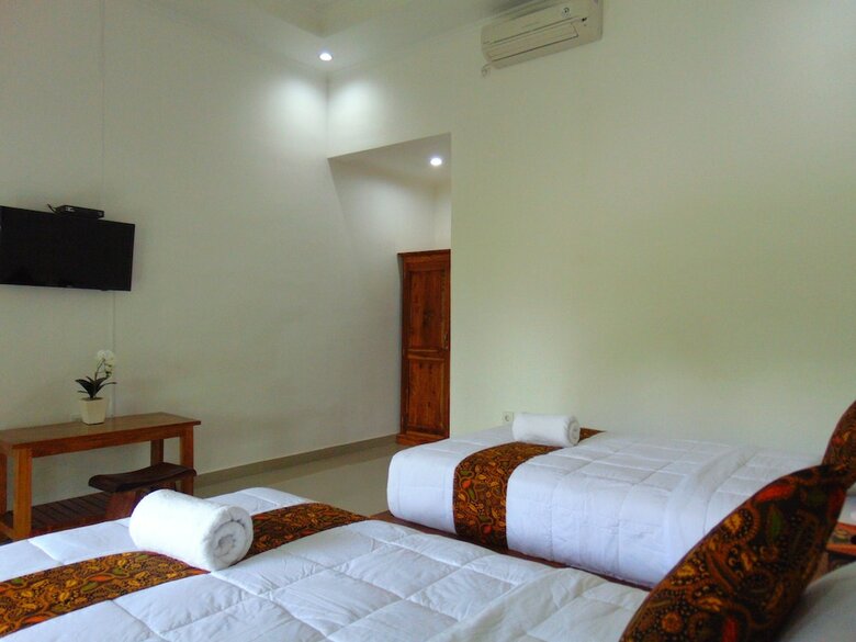 Hotel Arumanis Homestay