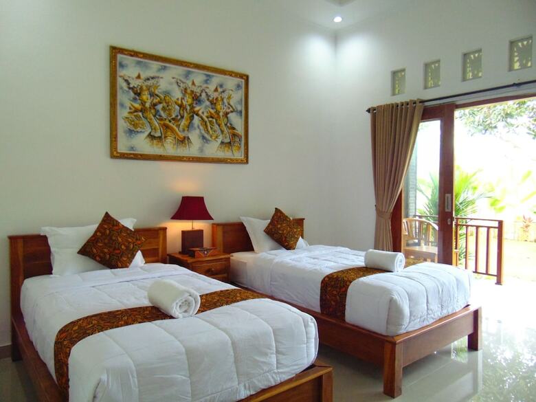 Hotel Arumanis Homestay