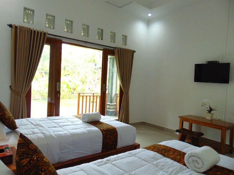 Hotel Arumanis Homestay