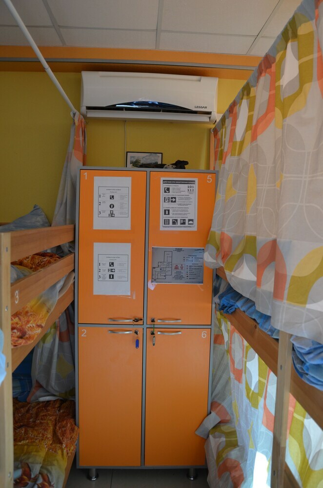 Hostal Hostel Zozh
