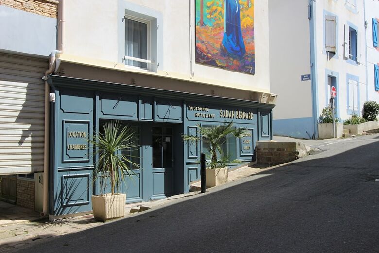 Residence Hoteliere Sarah Bernard