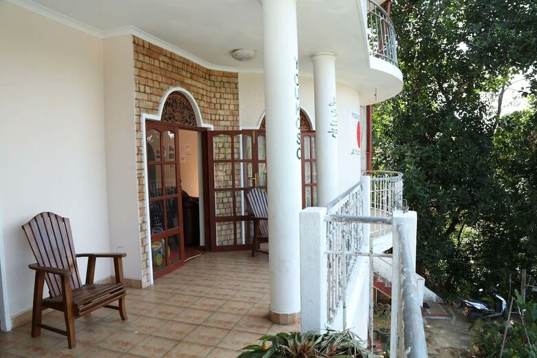 Hostal Unique View Hotel