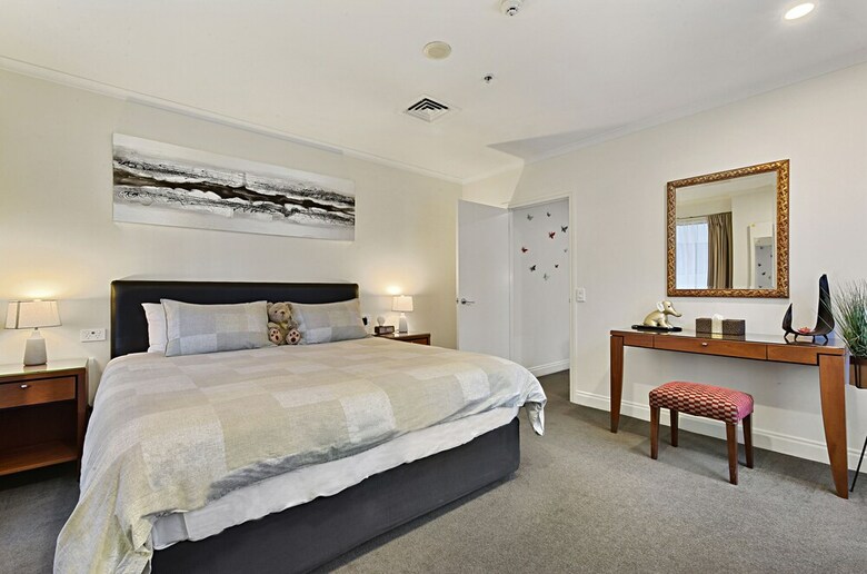 Apartment On Queen Street