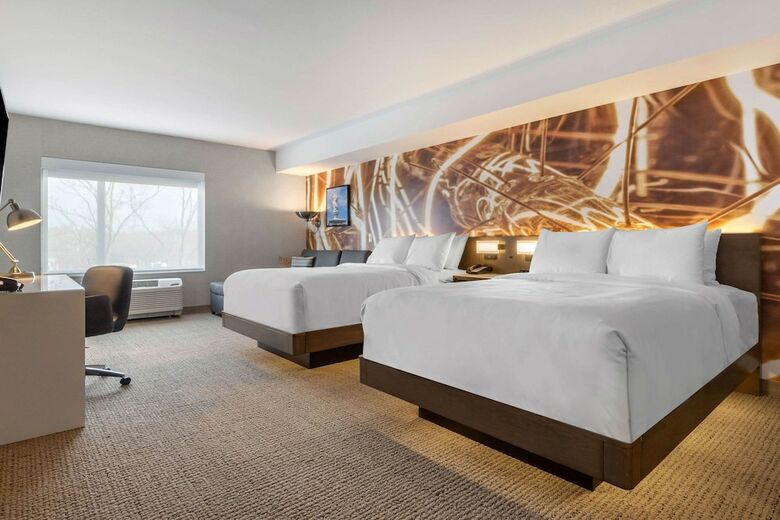 Cambria Hotel West Orange