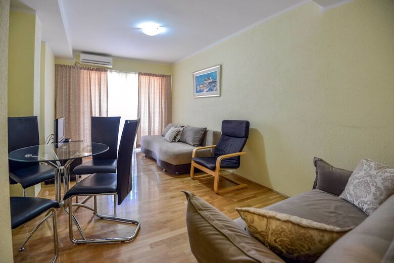 Apartments Ivardic