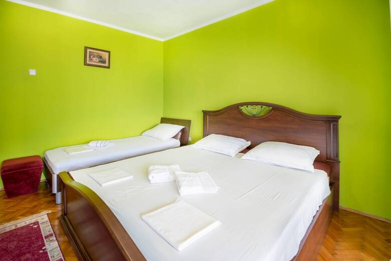 Apartments Ivardic