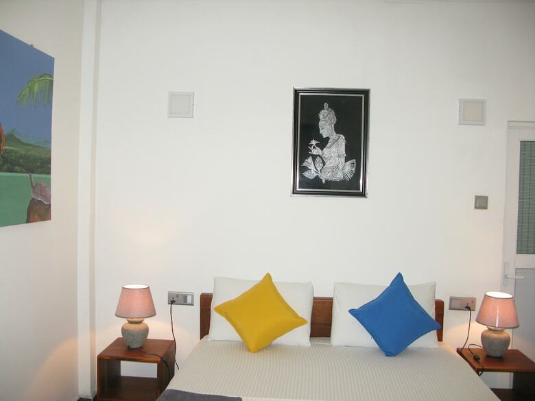 Hotel Anuhas Airport Villas