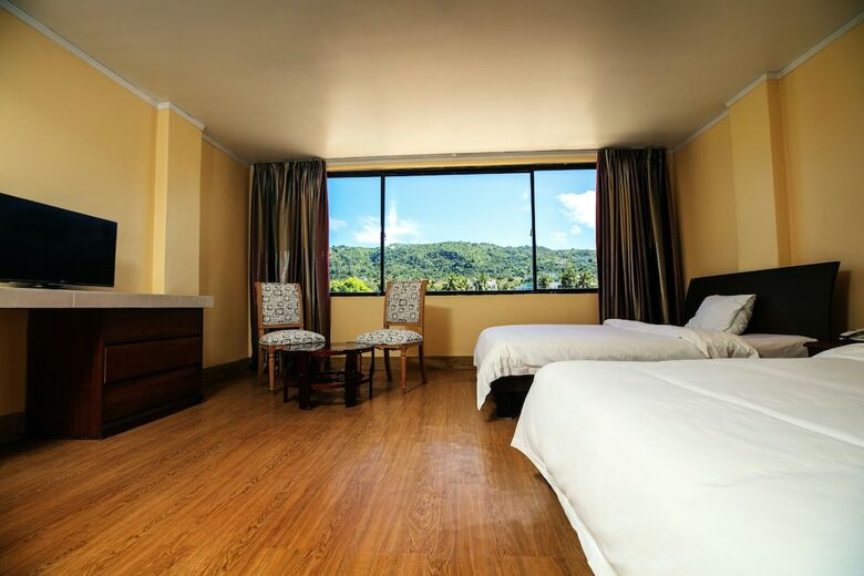Gold Beach Hotel