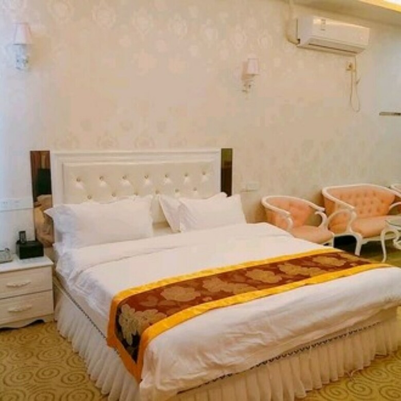 Oyo 8017 Yu Long Bay Hotel