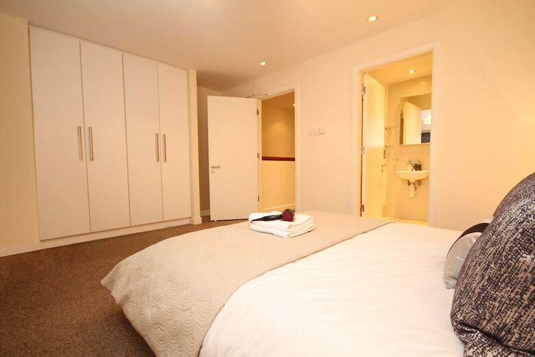 Beautiful Pearse Street Apartment