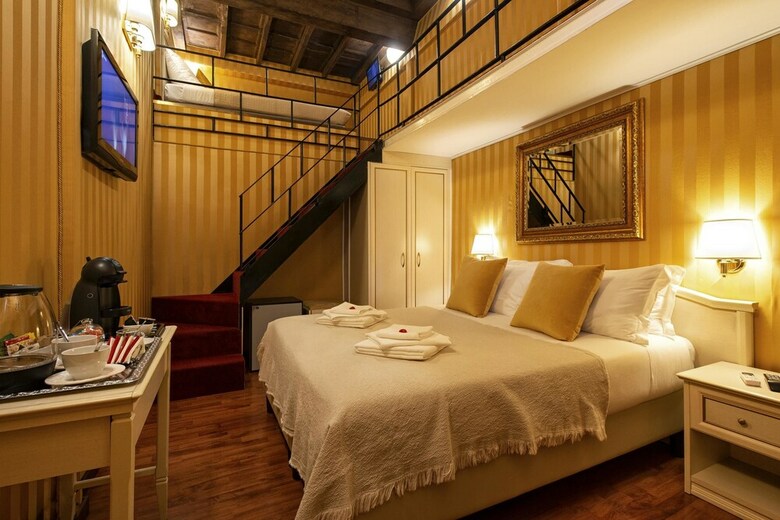 Hotel Canova Rooms In Spanish Steps