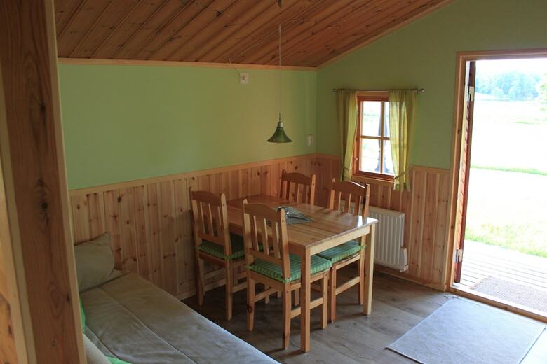 L�ngsj�n Stugor & Camping