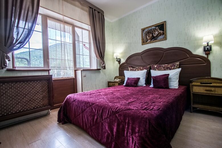 Abago Mountain Hotel