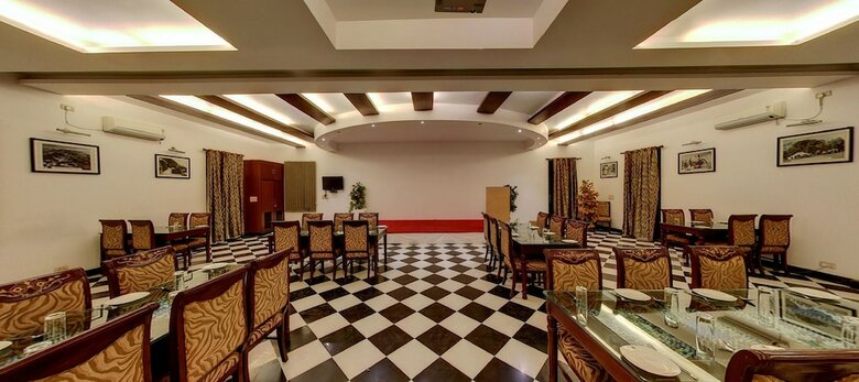 Hotel Shilton By Royal Collection