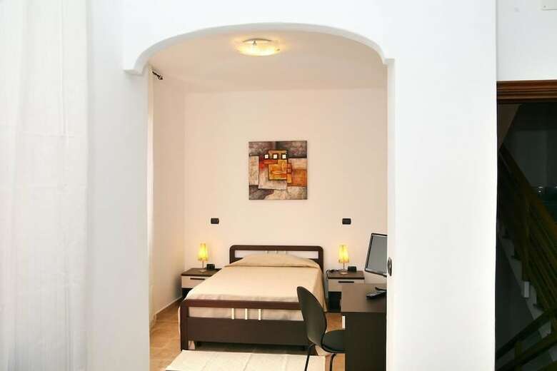 Villa Marogna Rooms And Breakfast