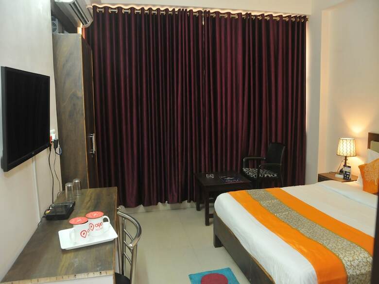 Hotel Oyo 3028 Season 4
