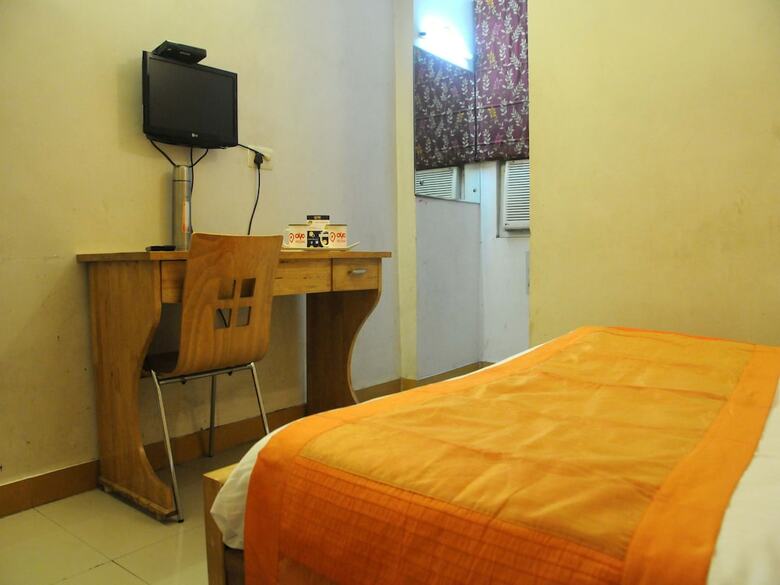 Oyo 3061 Hotel de Pintu