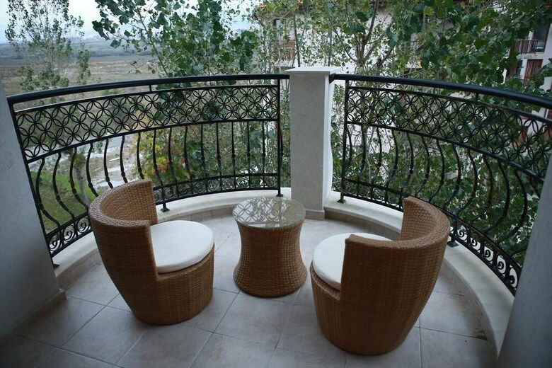 Hotel Harmony Suites 2&3