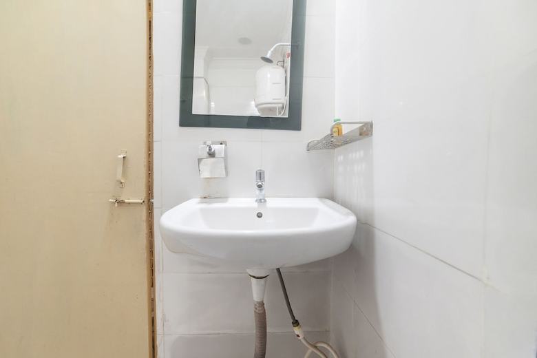 Fabhotel R D Green