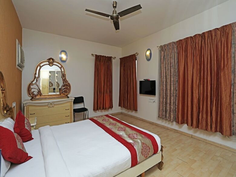 Hotel Oyo 9224 La Royle Appartments