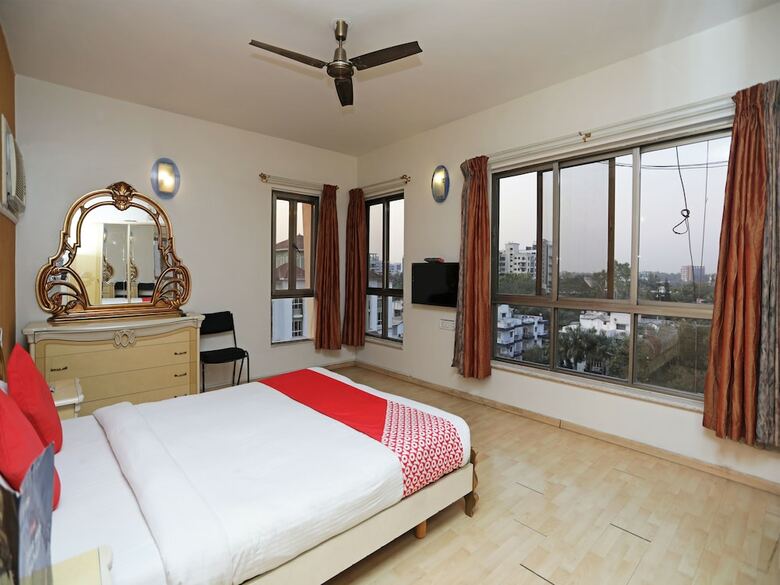 Hotel Oyo 9224 La Royle Appartments