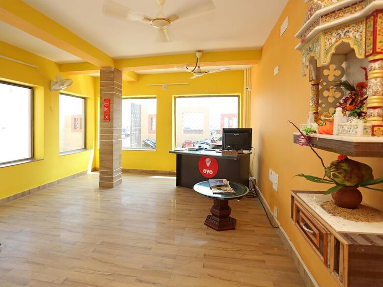 Hotel Oyo 9958 Laxmi Resort