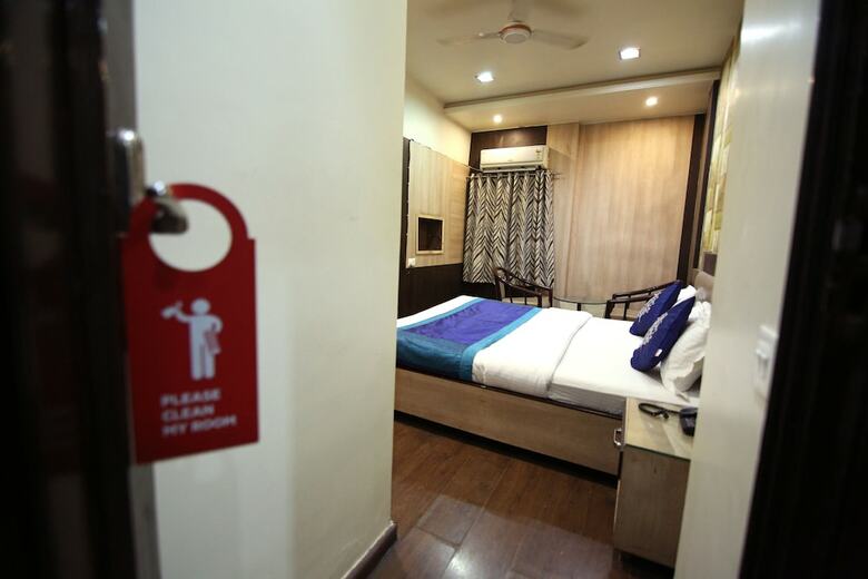 Oyo 9095 Hotel Kanishka