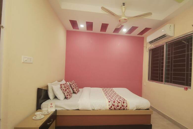 Hotel Oyo 10462 Smriti Guest House