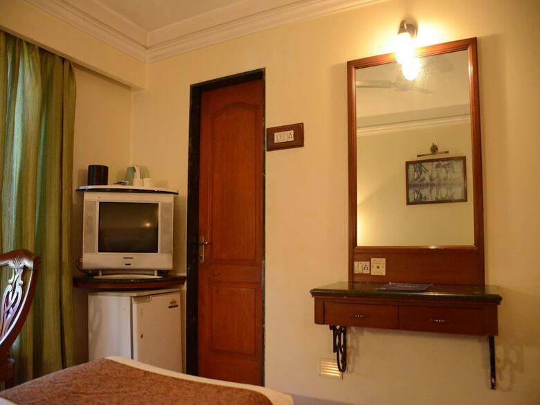 Oyo 691 Hotel Srimaan
