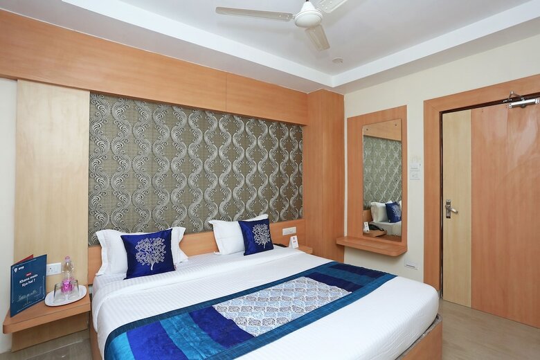 Oyo 9048 Hotel Lucifer