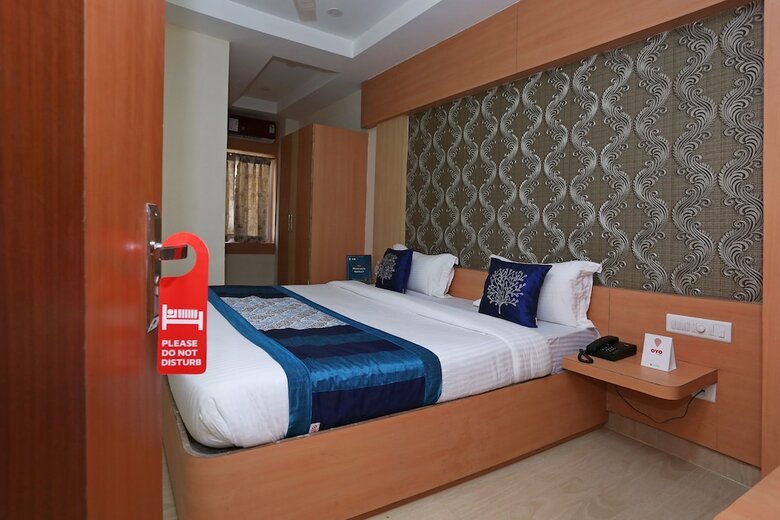 Oyo 9048 Hotel Lucifer