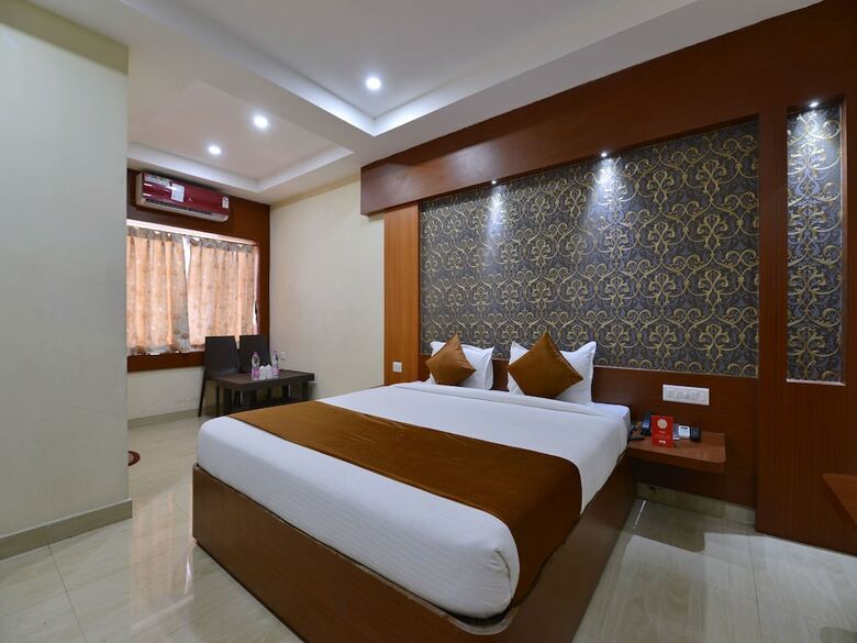 Oyo 9048 Hotel Lucifer