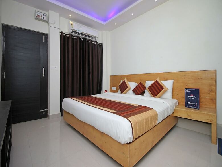 Oyo 9711 Hotel Marc Blu