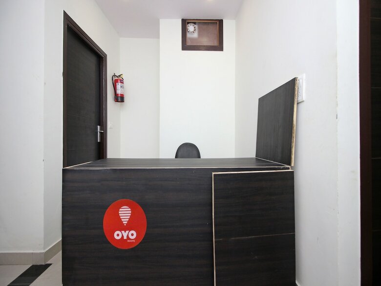 Oyo 9711 Hotel Marc Blu