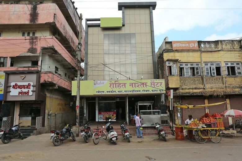 Oyo 10190 Hotel Gagan Grant