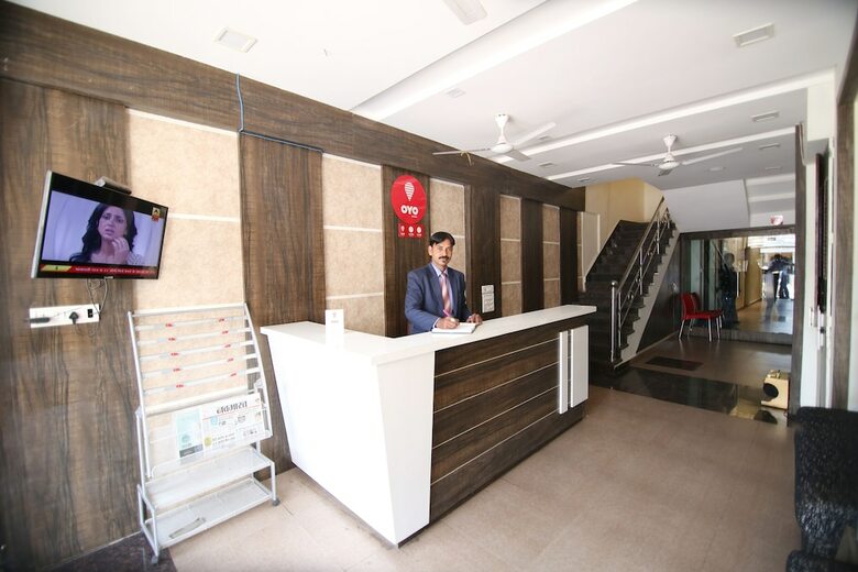 Oyo 8173 Hotel Singh Palace