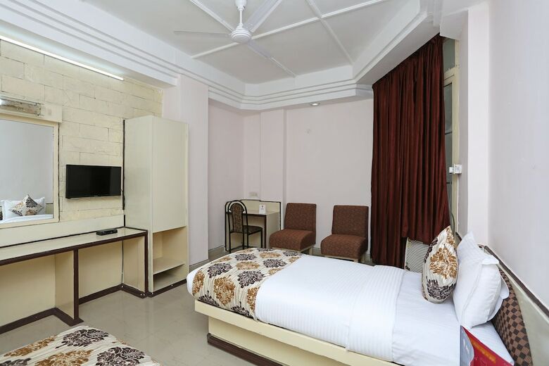 Oyo 10264 Hotel Midtown