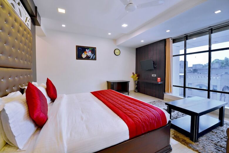 Oyo 10125 Hotel Anandam