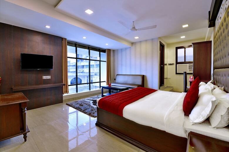 Oyo 10125 Hotel Anandam