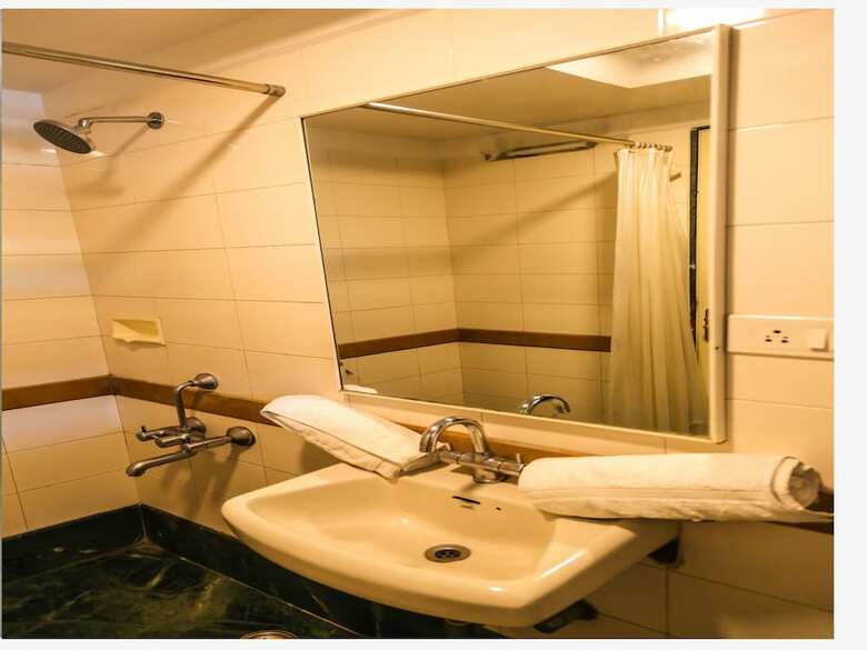 Oyo 9225 Hotel Lotus
