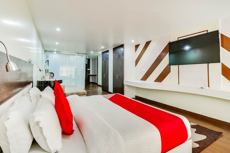 Oyo 3361 Hotel Kapital