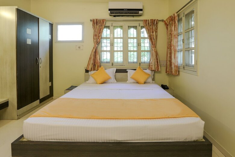 Hotel Oyo 10031 Wind Chimes Boutique Guest House