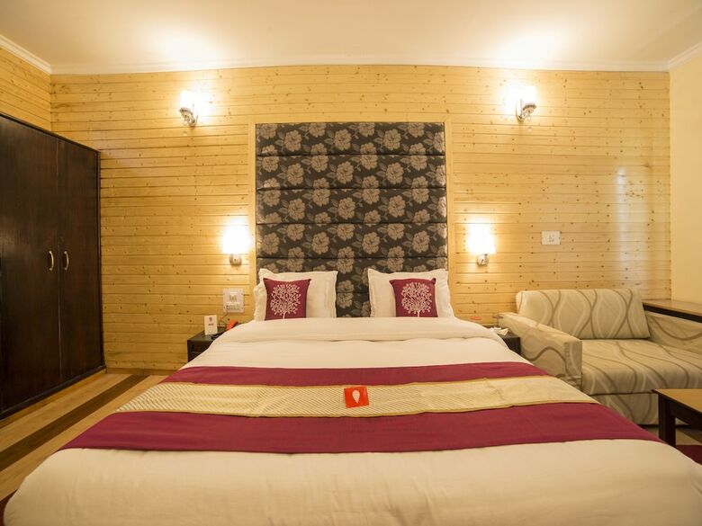 Oyo 5174 Hotel Pamposh