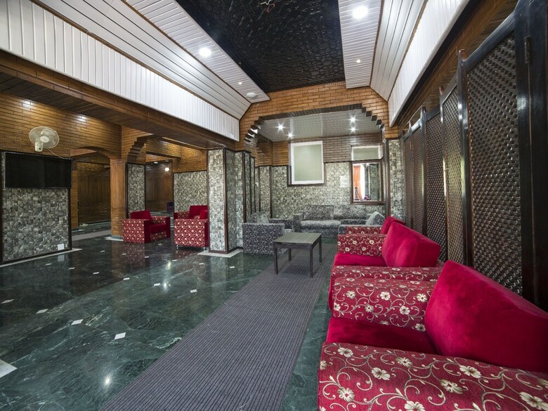 Oyo 5174 Hotel Pamposh