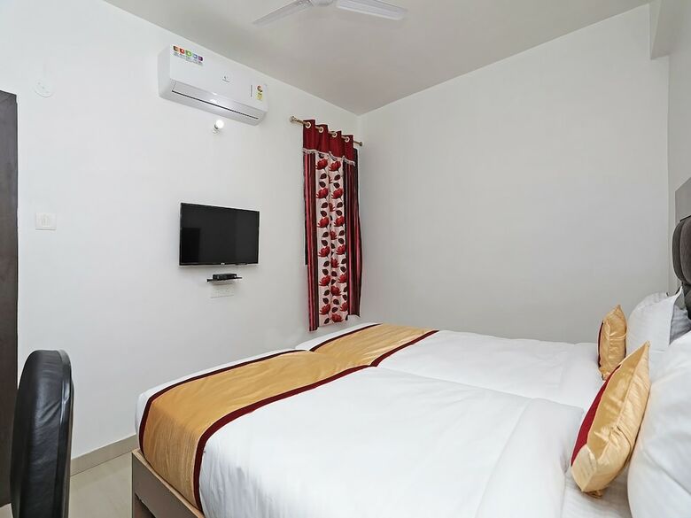 Oyo 9675 Hotel Galaxy