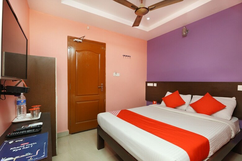 Oyo 6637 Hotel Bvn Grand