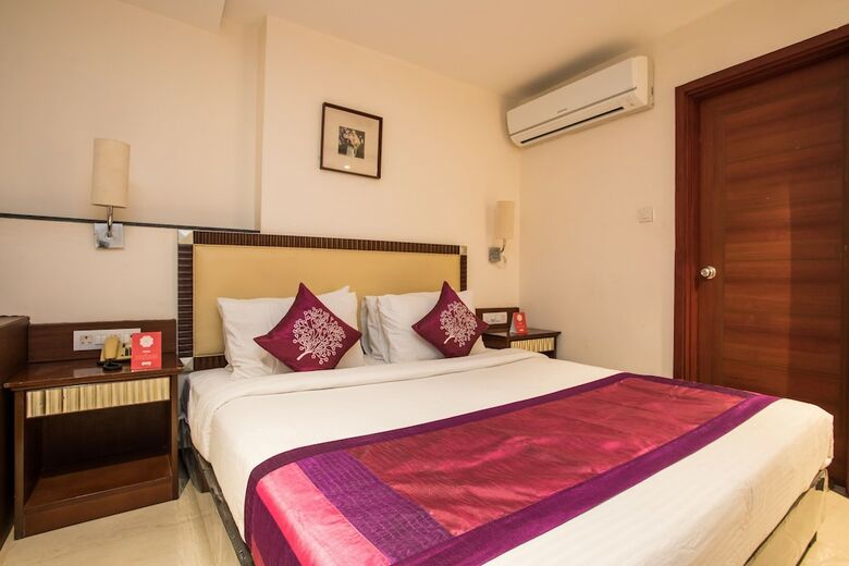 Oyo 10215 Hotel Nandi