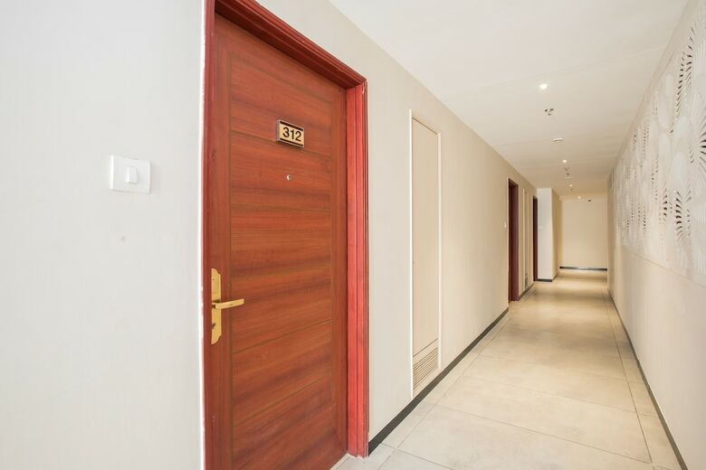 Oyo 10215 Hotel Nandi
