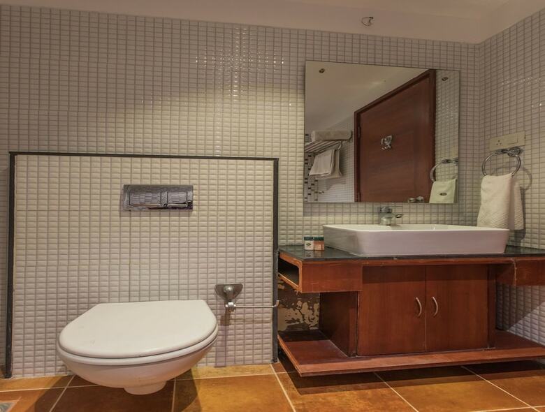 Oyo 10215 Hotel Nandi